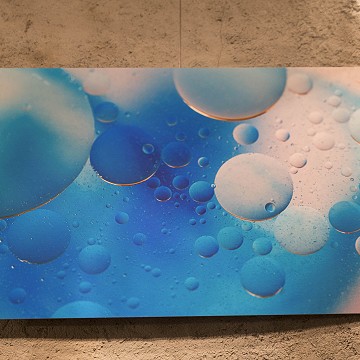 Liquid'Art :  imprimé sur papier mat Museum Etching 350 g et collé sur alu avec baguette au dos pour l'accrochage, dim 40 x 60 cm
