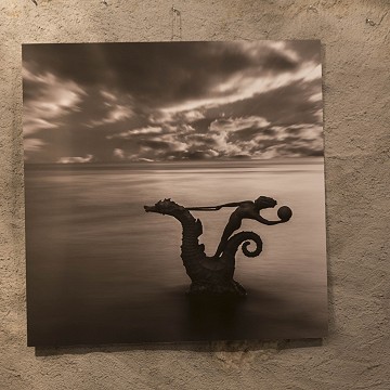 Vevey : imprimé sur papier mat Museum Etching 350 g, collé sur alu avec baguette au dos pour l'accrochage, dim 60 x 60 cm