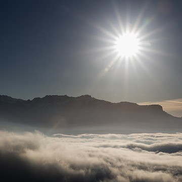 Les Mémises et la mer de brouillard