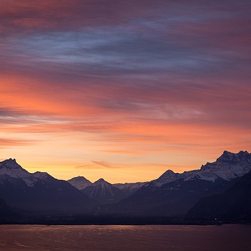 La Plaine du Rhône, les Dents du Midi et le Léman